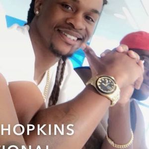 Meet your Posher, Dennis